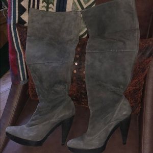 Size 39 Grey Knee High leather boots